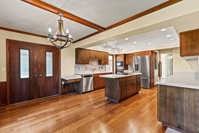 3600 N Hickory Drive, Janesville, WI 53545