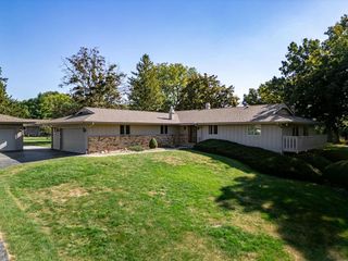 3600 N Hickory Drive, Janesville, WI 53545