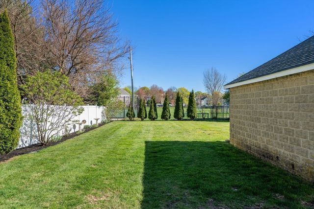 16-18 Walnut St, Belmont, MA 02478