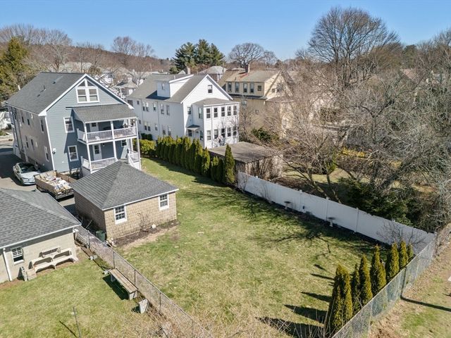 16-18 Walnut St, Belmont, MA 02478