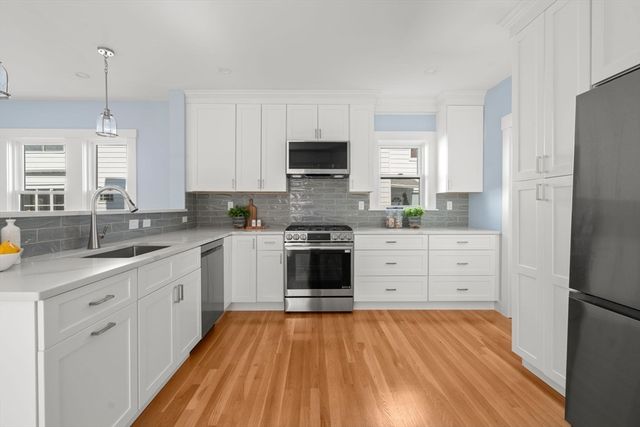16-18 Walnut St, Belmont, MA 02478