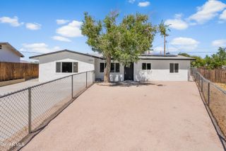 15992 Lawrence Drive, Mojave, CA 93501