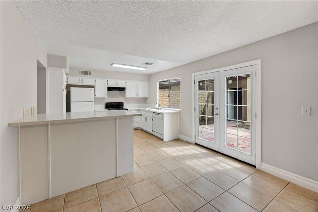 4669 Kelly Barry Way, Las Vegas, NV 89121