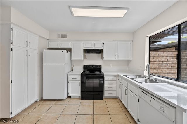 4669 Kelly Barry Way, Las Vegas, NV 89121