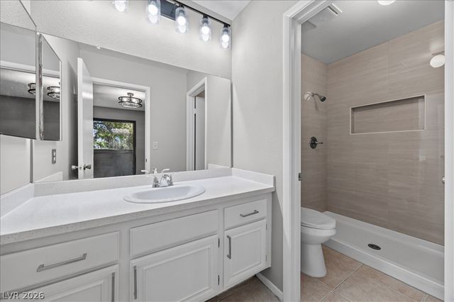 4669 Kelly Barry Way, Las Vegas, NV 89121