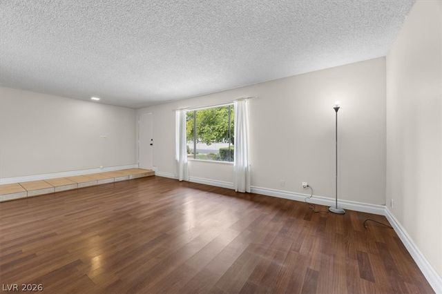 4669 Kelly Barry Way, Las Vegas, NV 89121