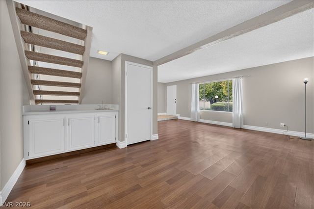 4669 Kelly Barry Way, Las Vegas, NV 89121
