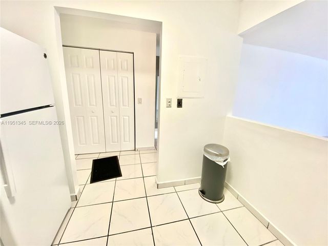 16950 DIXIE A536, North Miami Beach, FL 33160