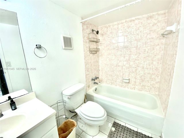 16950 DIXIE A536, North Miami Beach, FL 33160