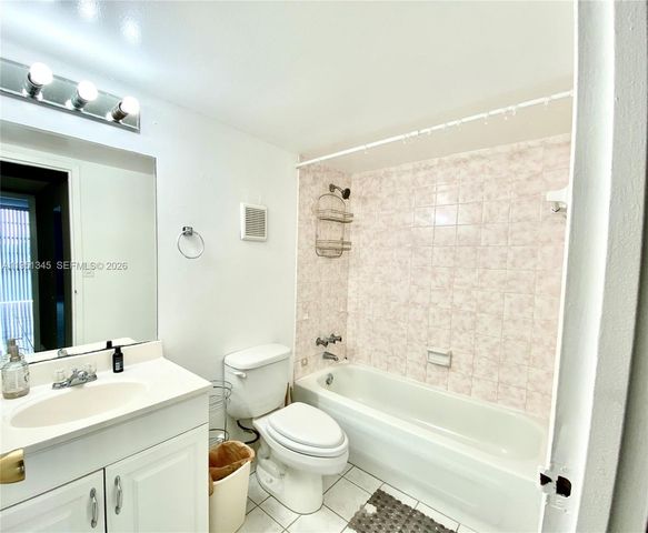 16950 DIXIE A536, North Miami Beach, FL 33160