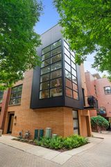 2024 W Willow Street B, Chicago, IL 60647