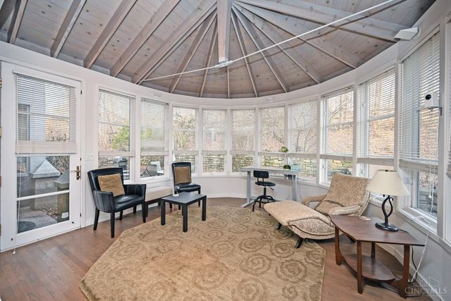 7510 Fernwood Drive, Amberley, OH 45237