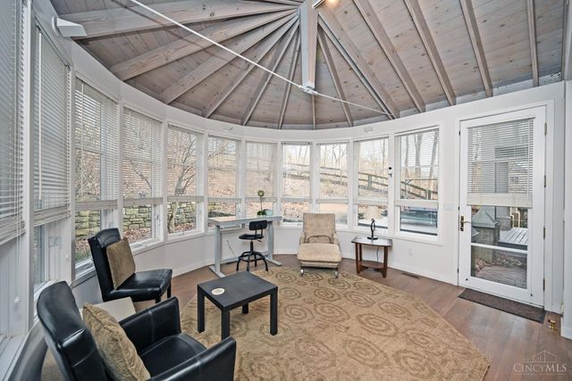 7510 Fernwood Drive, Amberley, OH 45237