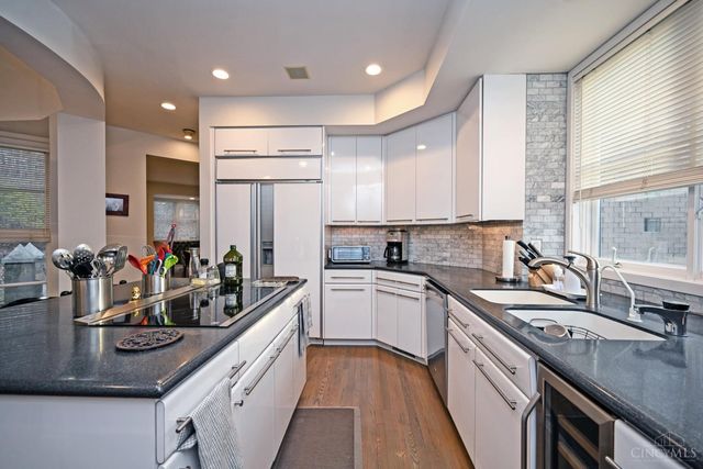 7510 Fernwood Drive, Amberley, OH 45237