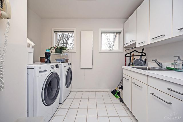 7510 Fernwood Drive, Amberley, OH 45237