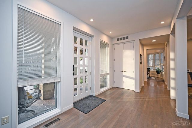 7510 Fernwood Drive, Amberley, OH 45237