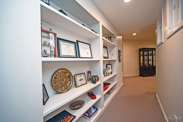 7510 Fernwood Drive, Amberley, OH 45237