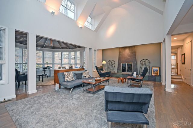 7510 Fernwood Drive, Amberley, OH 45237