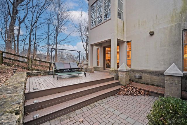 7510 Fernwood Drive, Amberley, OH 45237