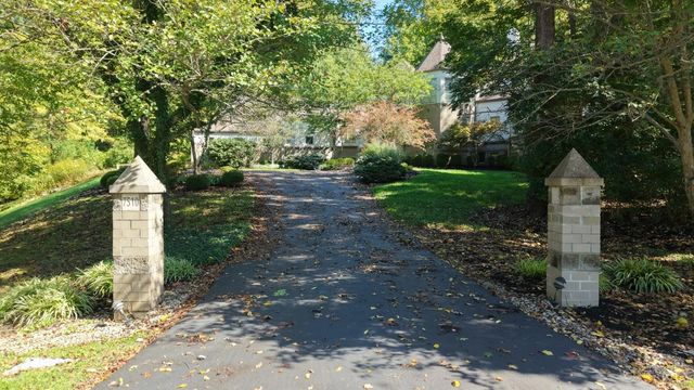 7510 Fernwood Drive, Amberley, OH 45237