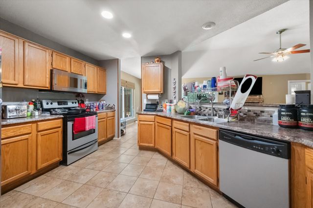 4959 Shady Oak Trail, Grand Prairie, TX 75052
