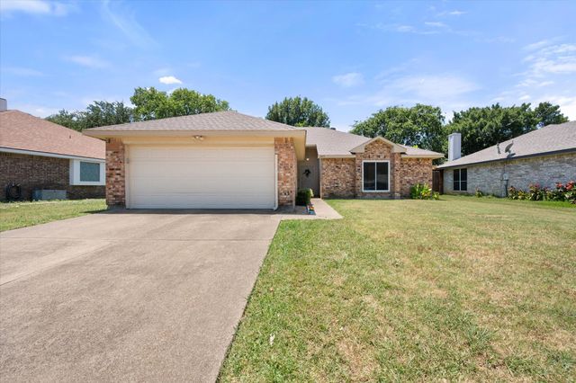 4959 Shady Oak Trail, Grand Prairie, TX 75052