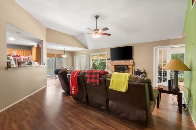 4959 Shady Oak Trail, Grand Prairie, TX 75052