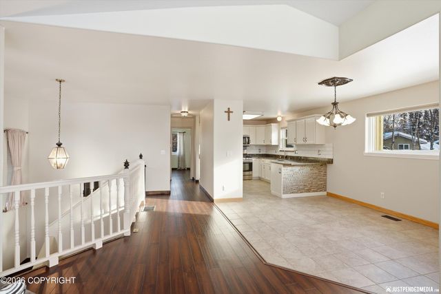 5553 College Meadow Circle, Anchorage, AK 99504