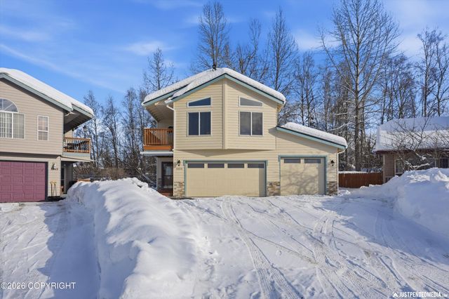 5553 College Meadow Circle, Anchorage, AK 99504