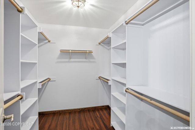 5553 College Meadow Circle, Anchorage, AK 99504