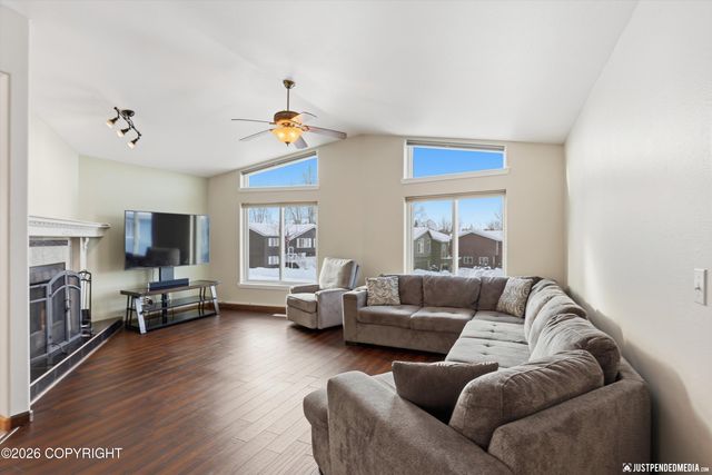 5553 College Meadow Circle, Anchorage, AK 99504