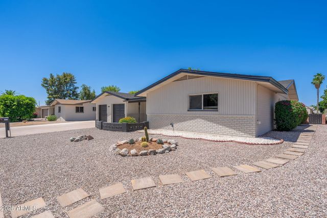 6060 E DALLAS Street, Mesa, AZ 85205