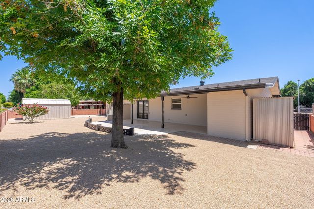 6060 E DALLAS Street, Mesa, AZ 85205