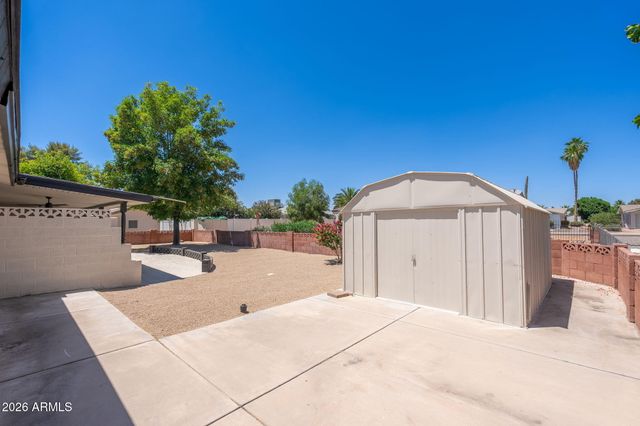 6060 E DALLAS Street, Mesa, AZ 85205
