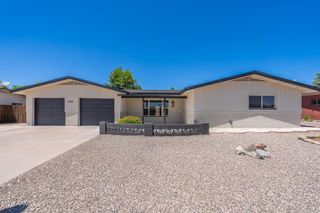 6060 E DALLAS Street, Mesa, AZ 85205