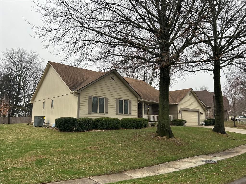 2501 SW Locust Street, Oak Grove, MO 64075