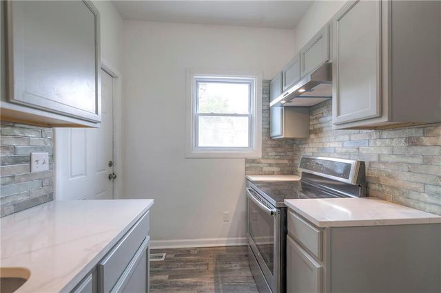 3237 Park Avenue, Kansas City, MO 64109