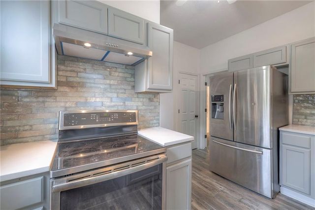 3237 Park Avenue, Kansas City, MO 64109