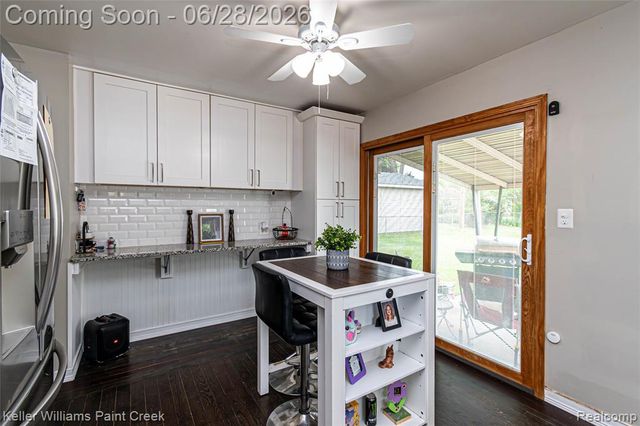 9075 Headley Drive, Sterling Heights, MI 48314