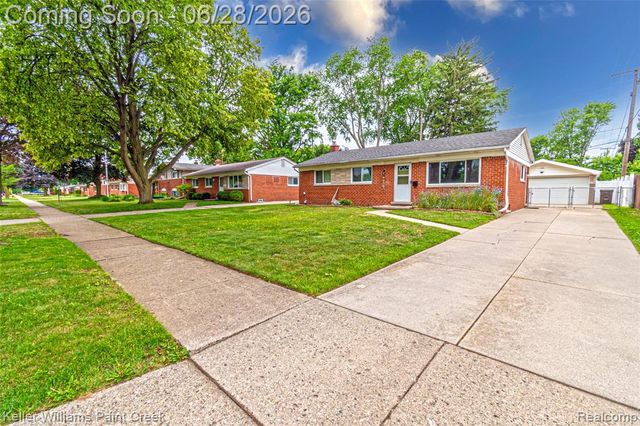 9075 Headley Drive, Sterling Heights, MI 48314