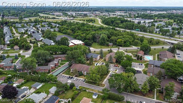 9075 Headley Drive, Sterling Heights, MI 48314