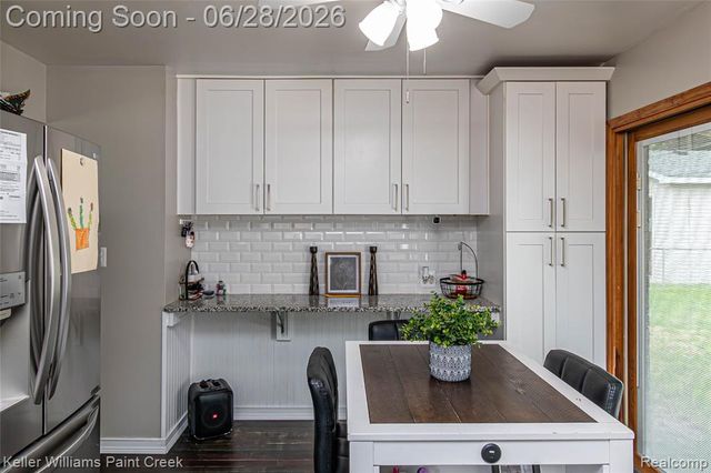 9075 Headley Drive, Sterling Heights, MI 48314