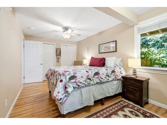 17902 BELMORE Ave, Lake Oswego, OR 97035