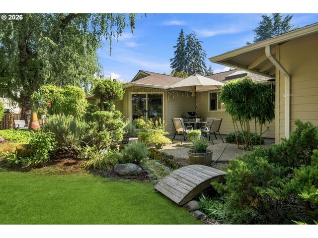 17902 BELMORE Ave, Lake Oswego, OR 97035