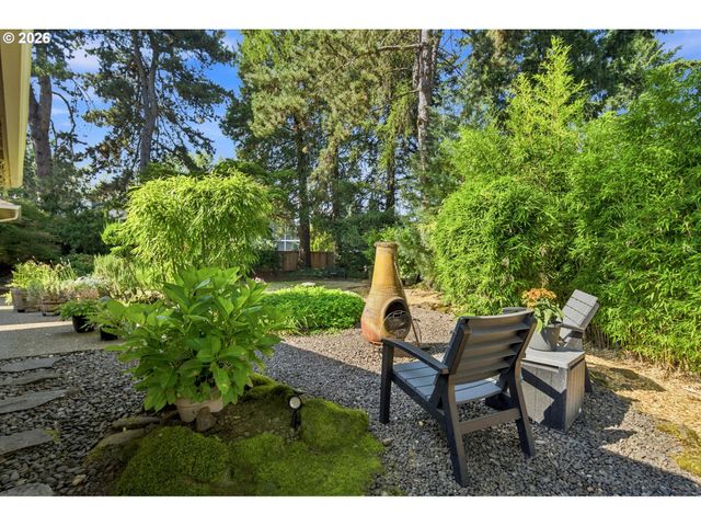 17902 BELMORE Ave, Lake Oswego, OR 97035