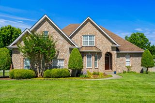 1020 Graceland Way, Greenbrier, TN 37073