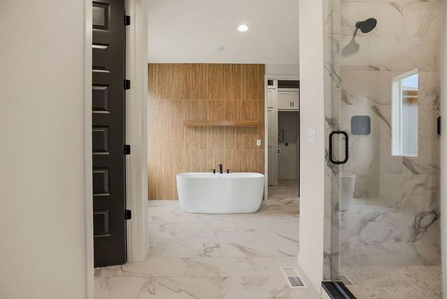 15665 W 165th Street, Olathe, KS 66062