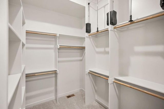 15665 W 165th Street, Olathe, KS 66062