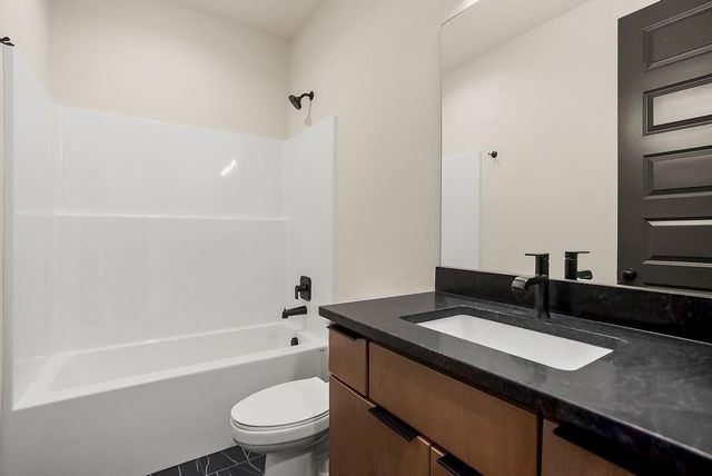 15665 W 165th Street, Olathe, KS 66062