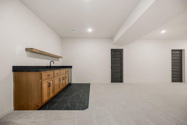 15665 W 165th Street, Olathe, KS 66062